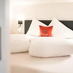 Kuckuck By We Rent, Hochkoenig Card Included *