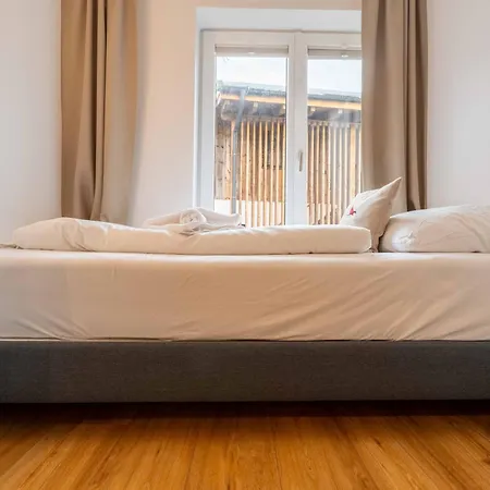 Kuckuck By We Rent, Hochkoenig Card Included