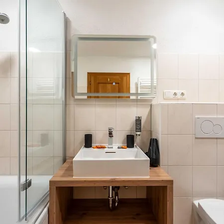 Kuckuck By We Rent, Hochkoenig Card Included *