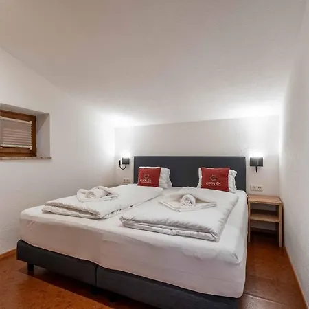 Kuckuck By We Rent, Hochkoenig Card Included